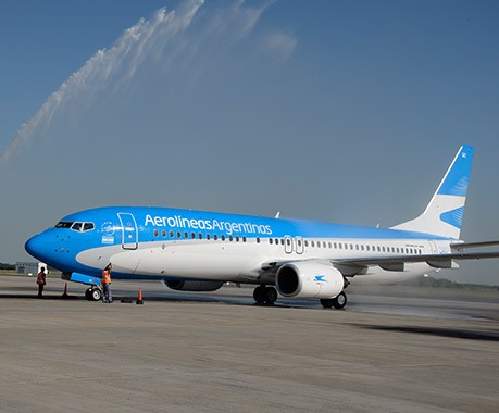 Aerolineas_Argentinas_Boeing_737_800