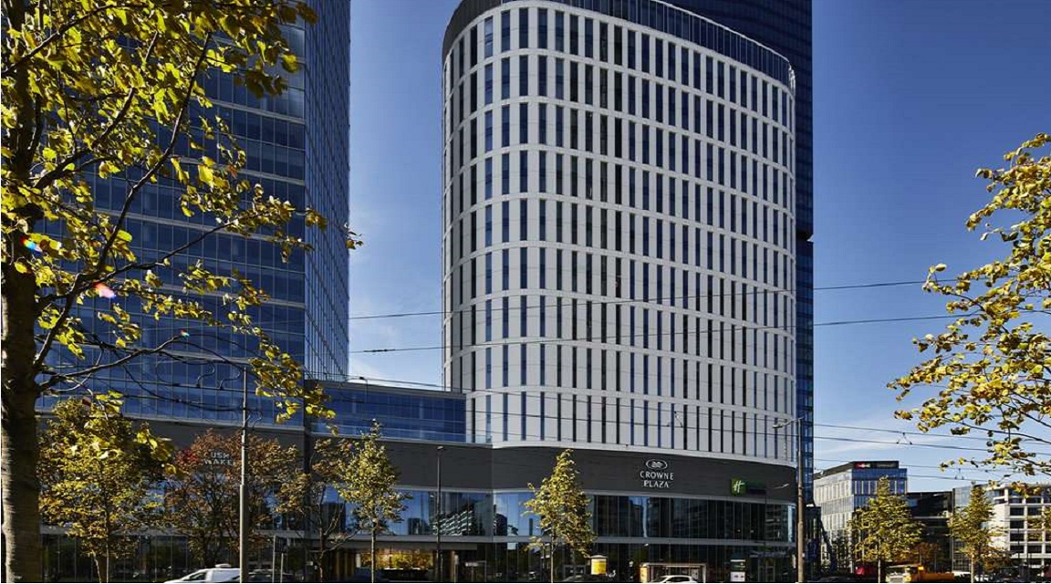 Holiday Inn Express Warsaw - The HUB