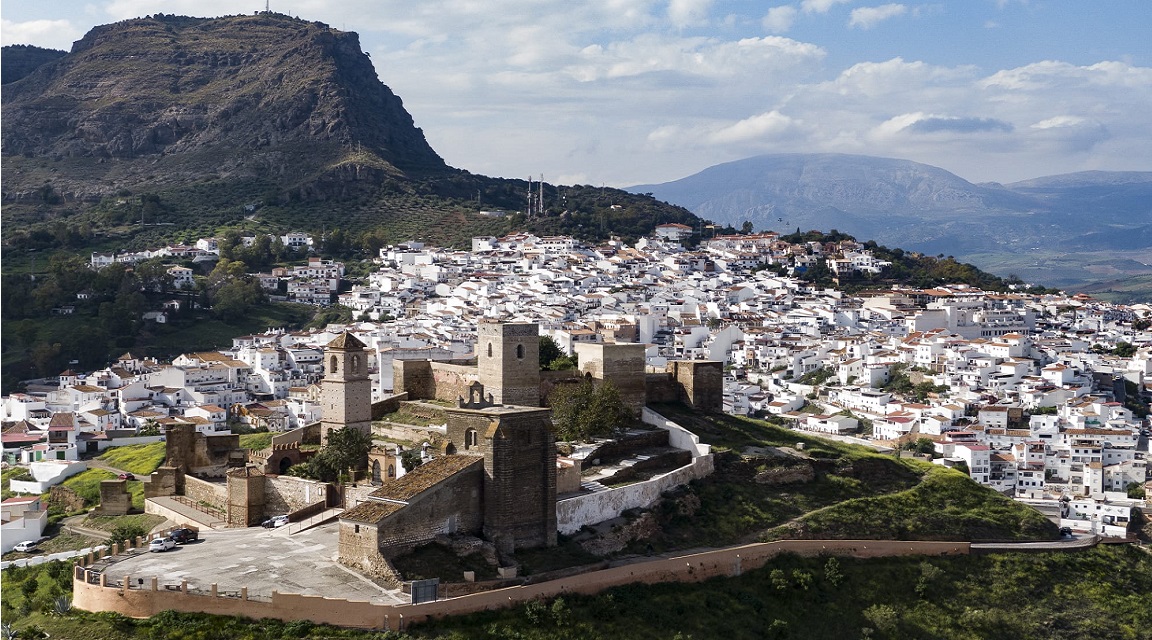 Álora