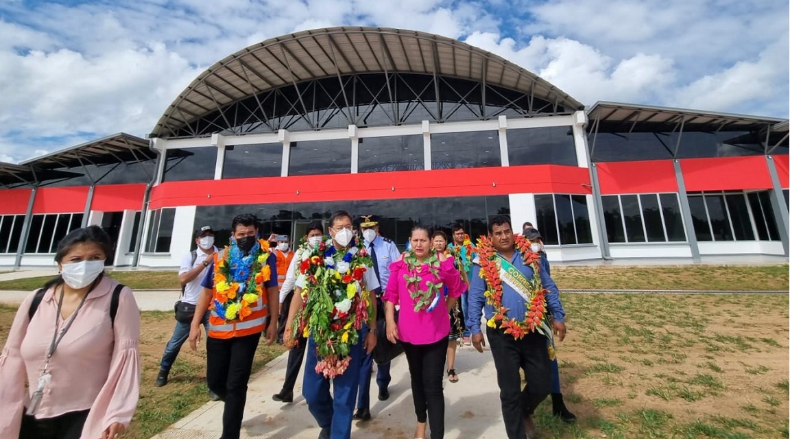 Bolivia aeropuerto Rurre