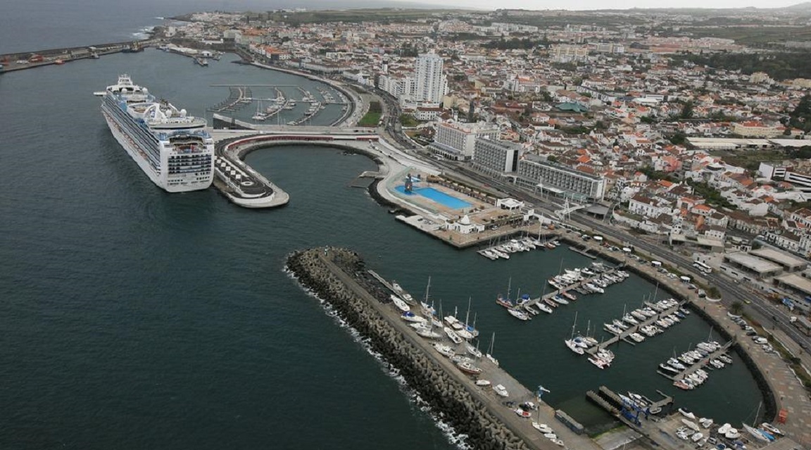 Azores - puerto