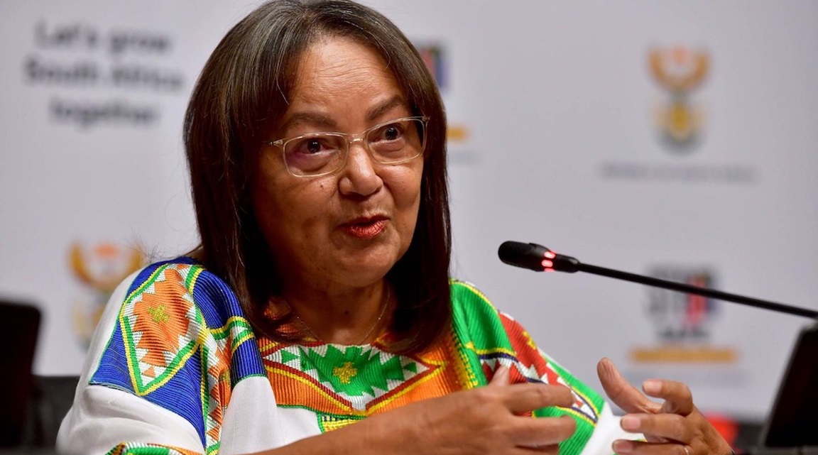 Sudáfrica ministra de Lille