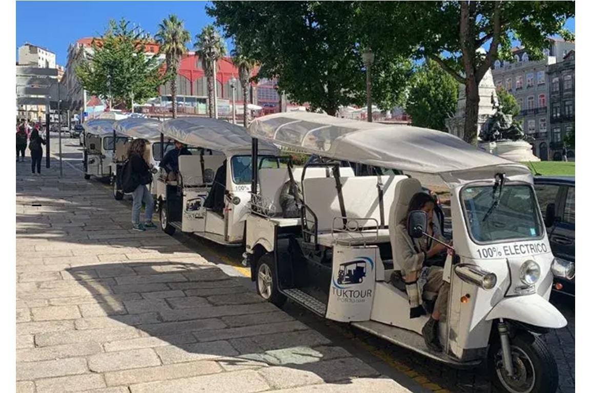 Oporto tuktuks