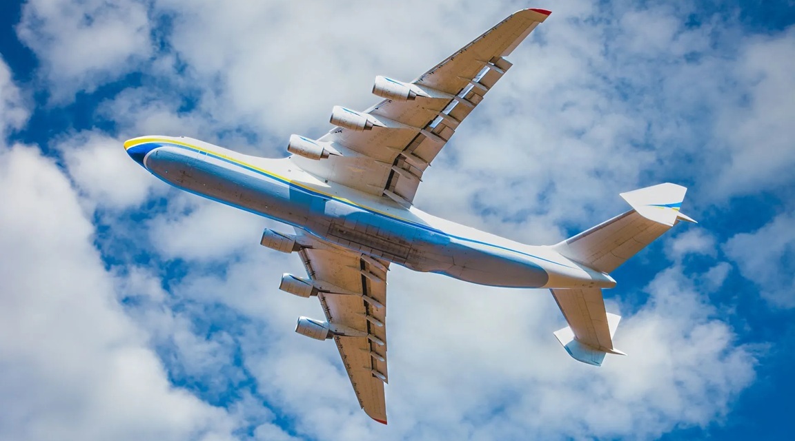 Avión