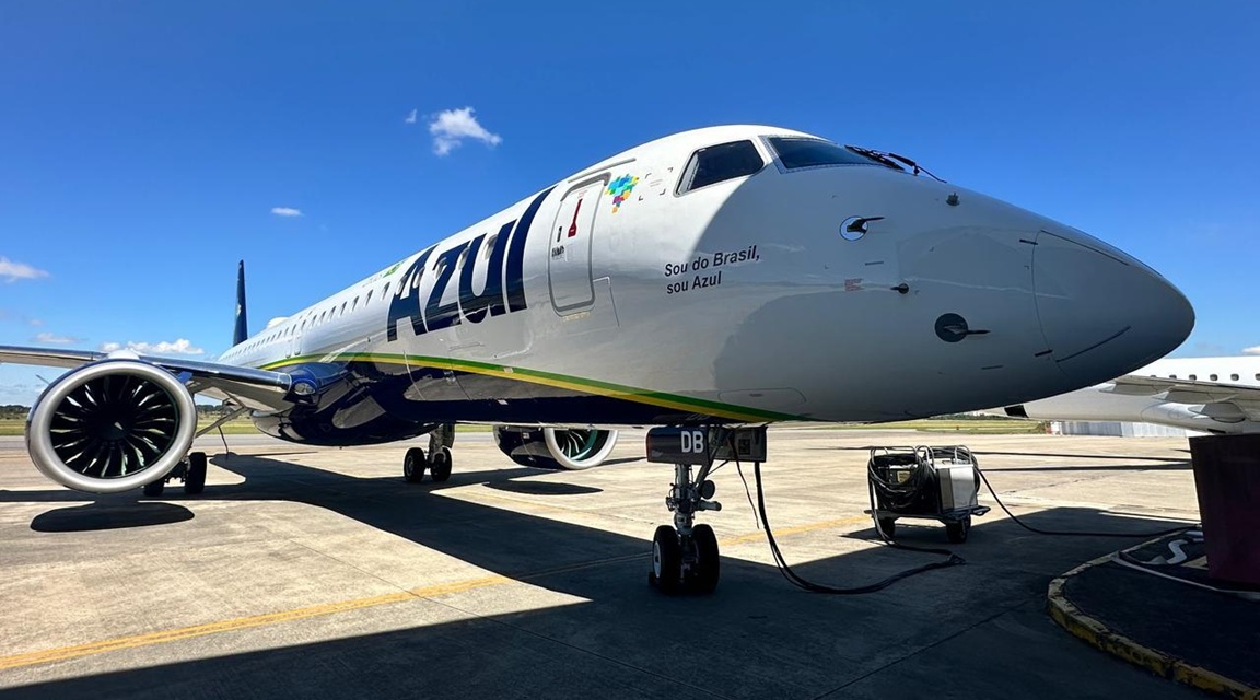 Azul