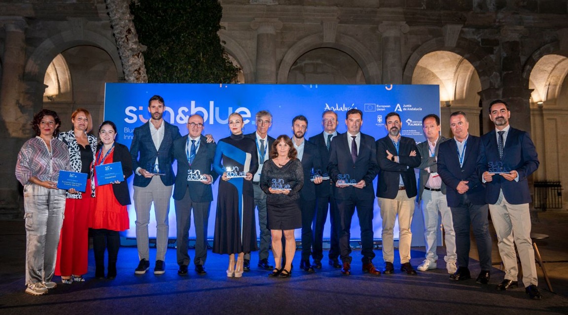 Sun & Blue Premios