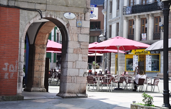 Calle peatonal en Grado calle
