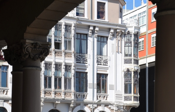 Casa Romero, desde el vestibulo del Teatro Jofre casa romero