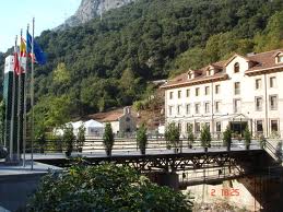 Balneario_La_Hermida