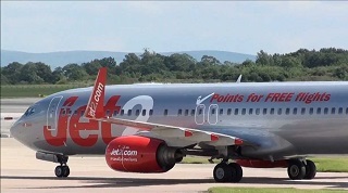 Jet2_com_B_737