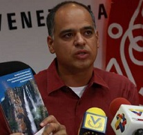 Venezuela_ministro_Izarra
