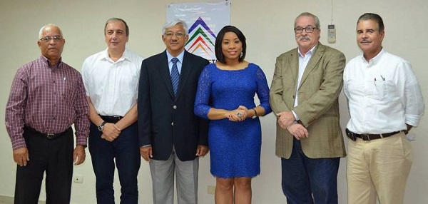 Aridio Perdomo, Lorenzo Sancassani, Osvaldo Soriano, Anny Mariel Gómez, Máximo Iglesias, Luis José Chávez adompretur