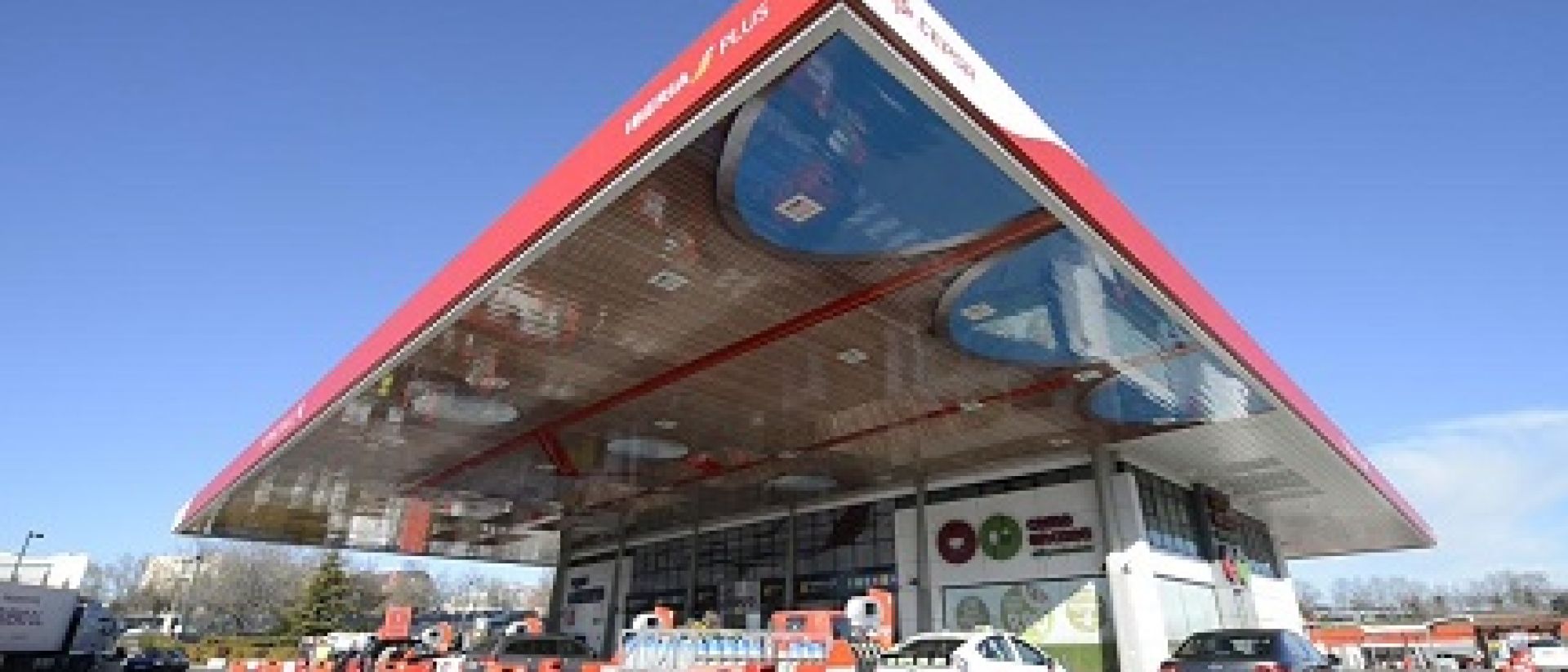Avios Transforma Una Estacion De Servicio Cepsa En Terminal De Aeropuerto Expreso