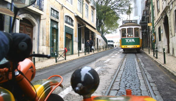 Desde el sidecar Lisboa se ve distinta