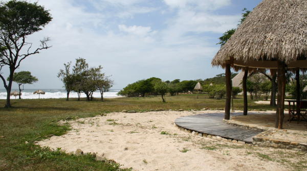 vista exterior del hotel Punta Teonoste