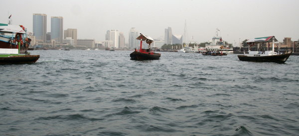 barcos en el Creek