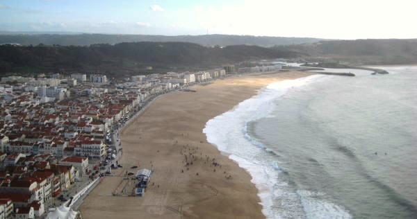 Praia de Nazaré desde la fortaleza