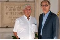 Vargas Llosa y Gian Luigi Epis