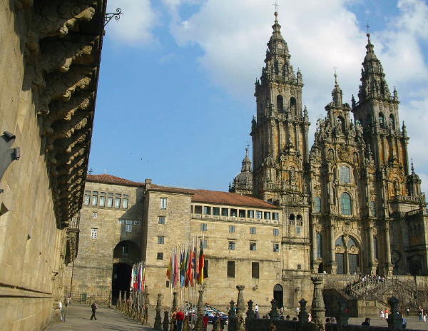 la Catedral de Santiago de Compostela, desde el parador