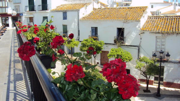 plazuela de los juzgados en Torrox Pueblo