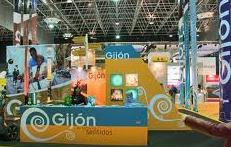 Un stand promocional de Gijón