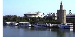 Río Guadalquivir a su paso por Sevilla