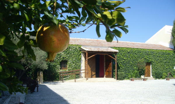 Valderrubio, antigua cuadra, hoy teatrillo