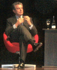 Antonio Catalán durante la mesa redonda