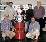Bellbott con sus creadores de la UVI