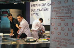 Catas en el stand de la Federación provincial de hostelería y turismo de Ourense