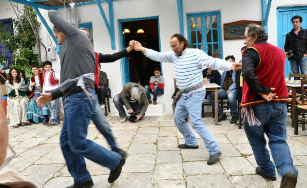 baile de hombres en Lagkada