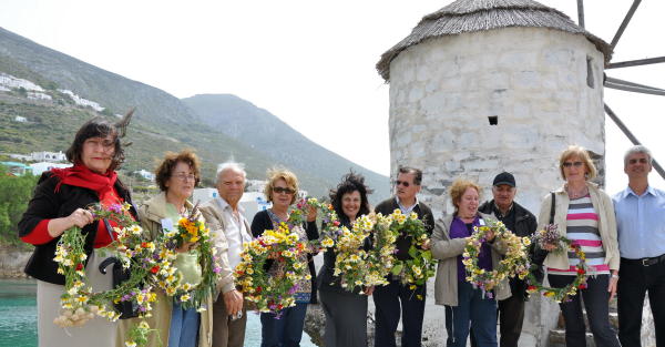 algunos participantes de Yperia 2011 en Ormos Aegialis