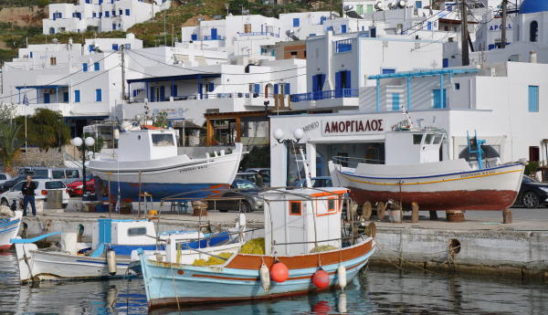 el puerto de Ormos Egialis