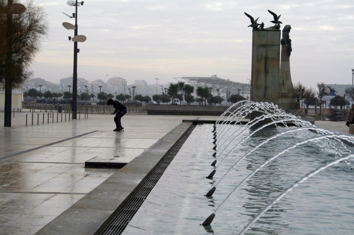 Fuente frente al casino